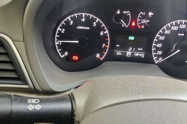 Used Nissan Sylphy 2014 1.6XV CVT Deluxe Edition Odometer Close Up