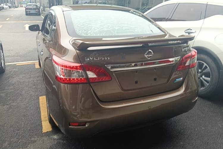 Used Nissan Sylphy 2014 1.6XV CVT Deluxe Edition Rear Left 45 Deg