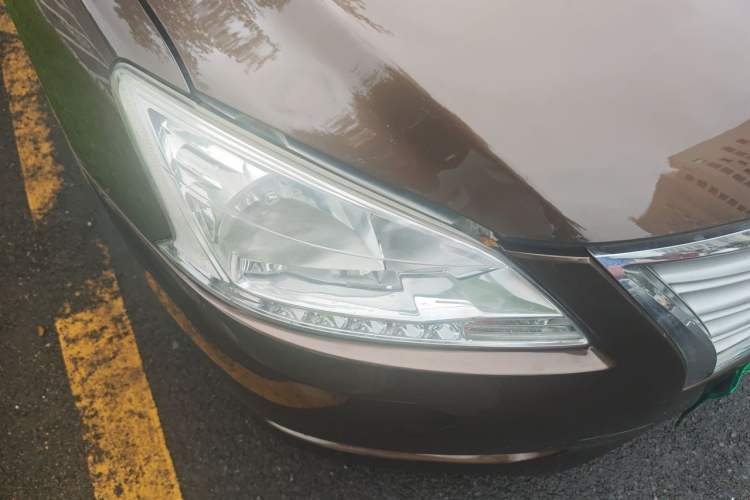 Used Nissan Sylphy 2014 1.6XV CVT Deluxe Edition Right Front Headlight