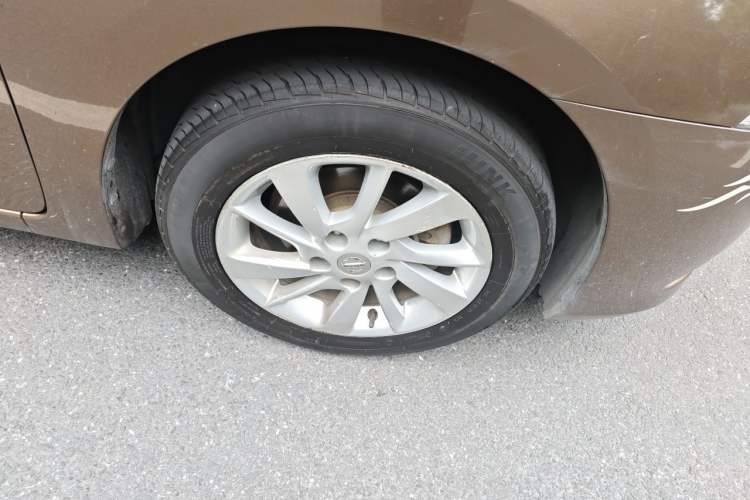 Used Nissan Sylphy 2014 1.6XV CVT Deluxe Edition Right Front Wheel Hub