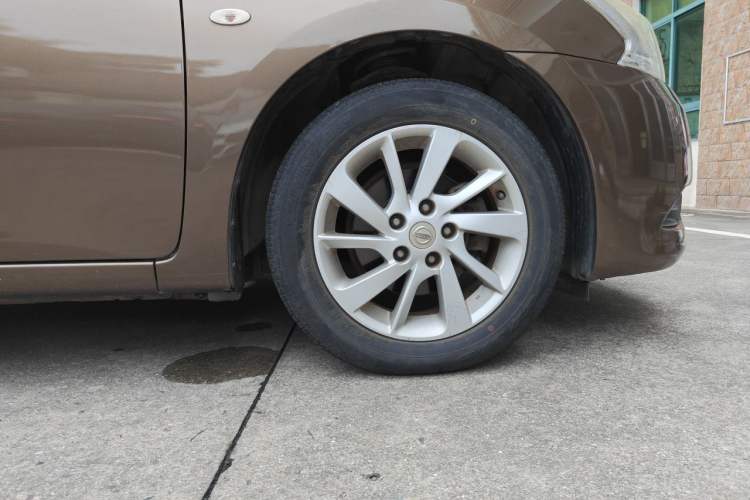 Used Nissan Sylphy 2014 1.6XV CVT Deluxe Edition Right Front Wheel Hub