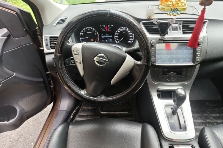 Used Nissan Sylphy 2014 1.6XV CVT Deluxe Edition Steering Wheel