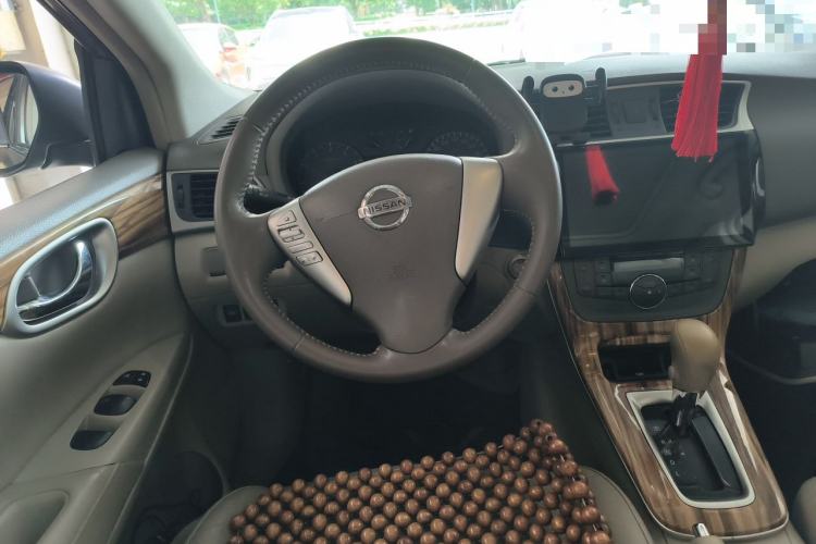 Used Nissan Sylphy 2014 1.6XV CVT Deluxe Edition Steering Wheel