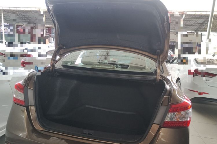 Used Nissan Sylphy 2014 1.6XV CVT Deluxe Edition Trunk