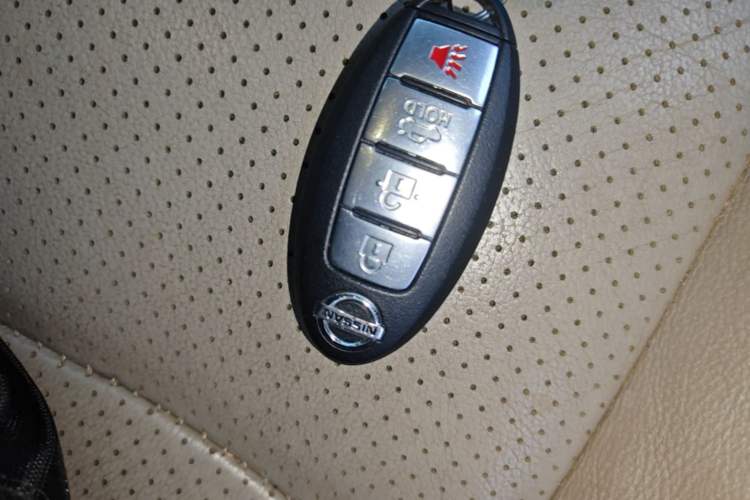 Used Nissan Sylphy 2014 1.6XV CVT Deluxe Edition Vehicle Key