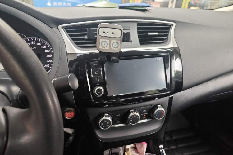 Used Nissan Sylphy 2016 1.6 XL CVT Deluxe Edition Audio And AC Panel