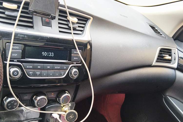 Used Nissan Sylphy 2016 1.6 XL Manual Luxury Edition Audio And AC Panel