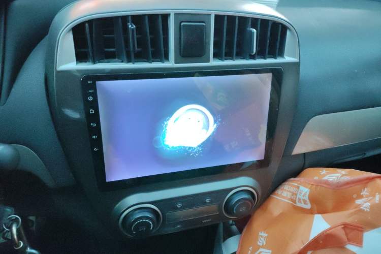 Used Nissan Sylphy 2016 Classic 1.6XE Automatic Comfort Edition Audio And AC Panel