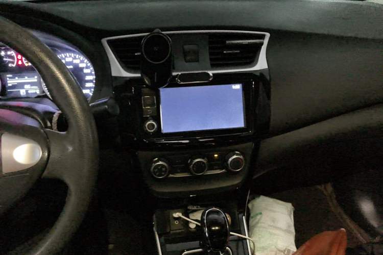 Used Nissan Sylphy 2016 1.6 XL CVT Luxury Edition Audio And AC Panel