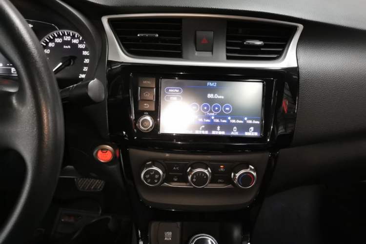 Used Nissan Sylphy 2016 1.6 XL CVT Luxury Edition Audio And AC Panel