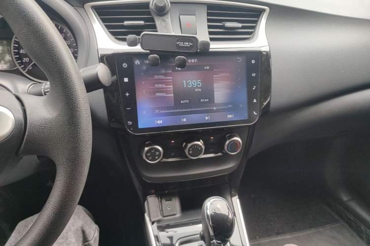 Used Nissan Sylphy 2016 1.6 XL CVT Luxury Edition Audio And AC Panel