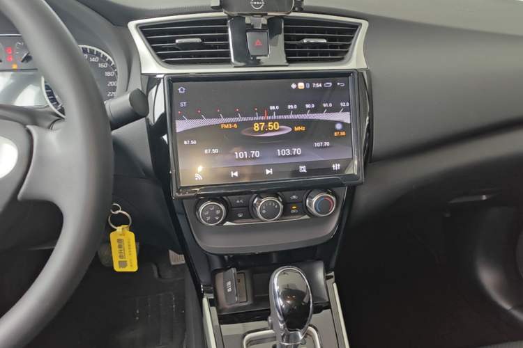 Used Nissan Sylphy 2016 1.6 XL CVT Luxury Edition Audio And AC Panel