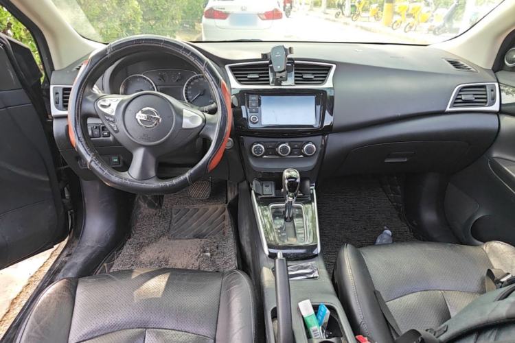 Used Nissan Sylphy 2016 1.6 XL CVT Luxury Edition Center Console