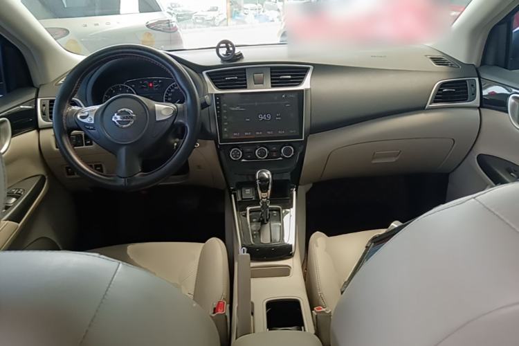 Used Nissan Sylphy 2016 1.6 XL CVT Luxury Edition Center Console