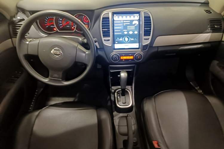 Used Nissan Sylphy 2016 Classic 1.6XE Automatic Leading Edition Center Console