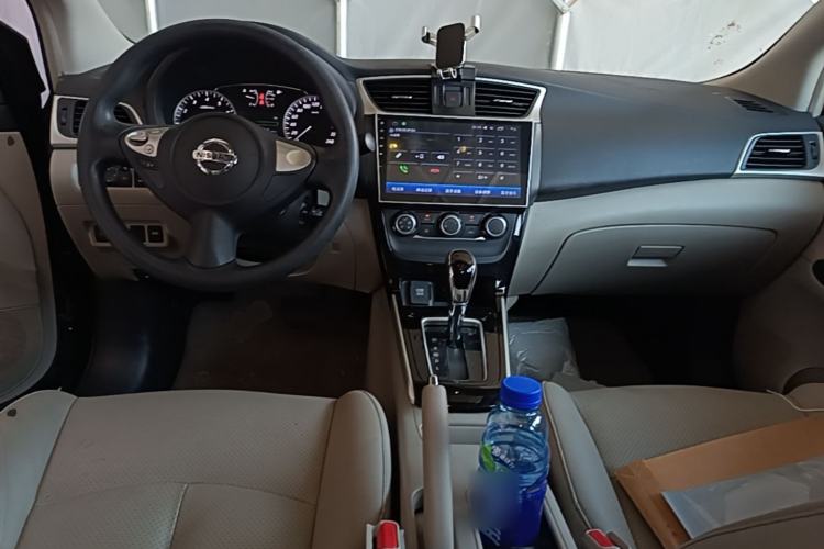 Used Nissan Sylphy 2016 1.6 XL CVT Luxury Edition Center Console