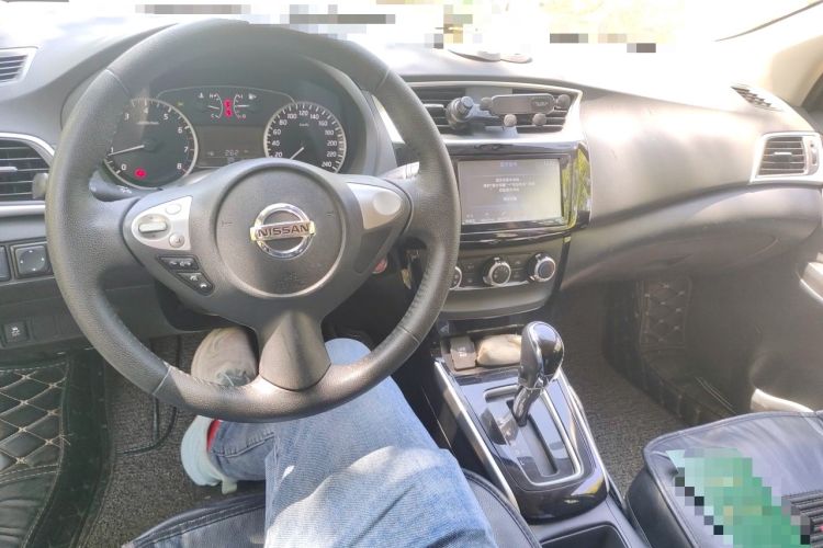 Used Nissan Sylphy 2016 1.6XV CVT Smart Enjoyment Version Center Console