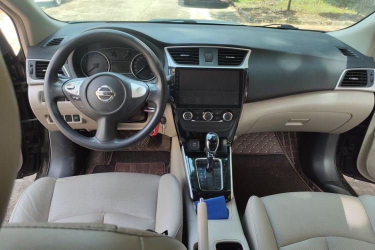 Used Nissan Sylphy 2016 1.6 XL CVT Luxury Edition Center Console