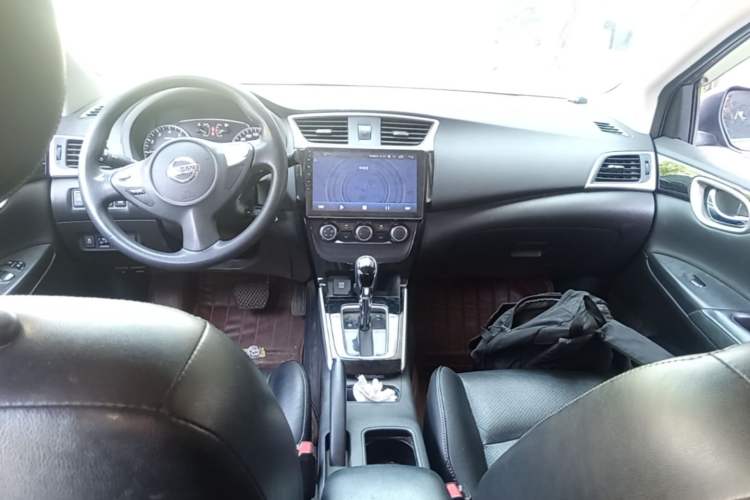 Used Nissan Sylphy 2016 1.6 XL CVT Luxury Edition Center Console