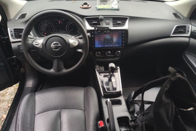 Used Nissan Sylphy 2016 1.6 XL CVT Luxury Edition Center Console