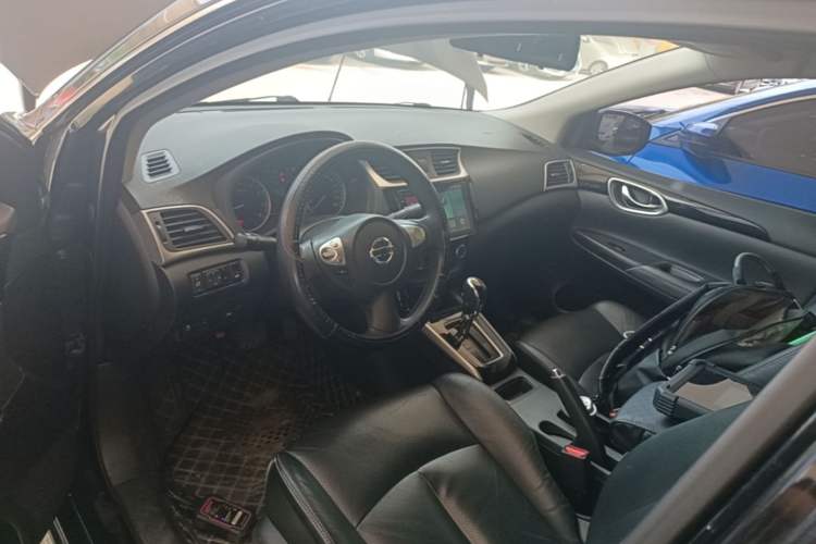 Used Nissan Sylphy 2016 1.6 XL CVT Luxury Edition Center Console