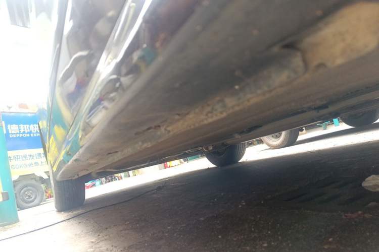 Used Nissan Sylphy 2016 Classic 1.6XE Manual Comfort Edition Chassis Front Right