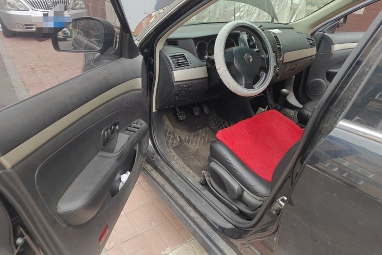 Used Nissan Sylphy 2016 Classic 1.6XE Manual Comfort Edition Driver Seat