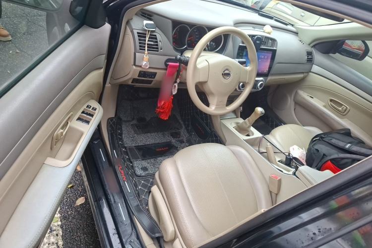 Used Nissan Sylphy 2016 Classic 1.6XE Manual Comfort Edition Driver Seat