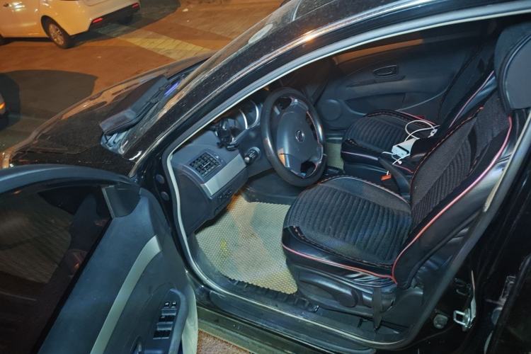 Used Nissan Sylphy 2016 Classic 1.6XE Automatic Leading Edition Driver Seat