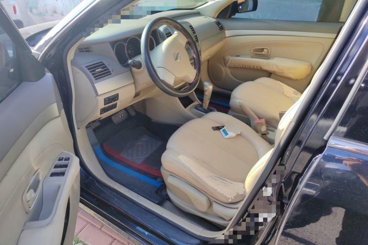 Used Nissan Sylphy 2016 Classic 1.6XE Automatic Comfort Edition Driver Seat