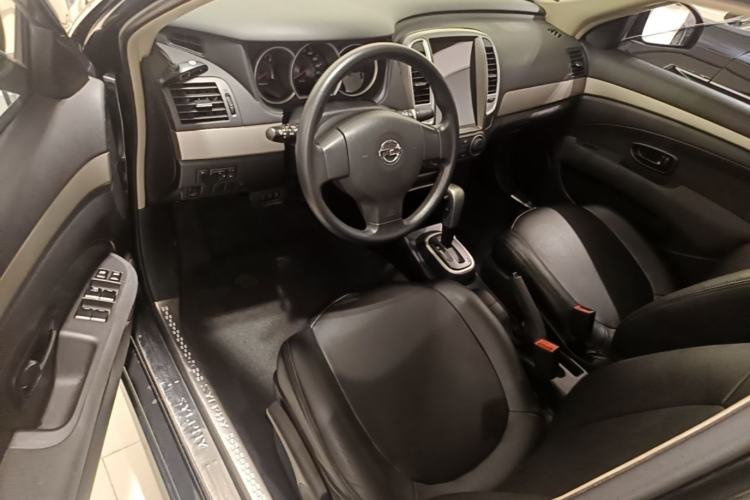 Used Nissan Sylphy 2016 Classic 1.6XE Automatic Leading Edition Driver Seat
