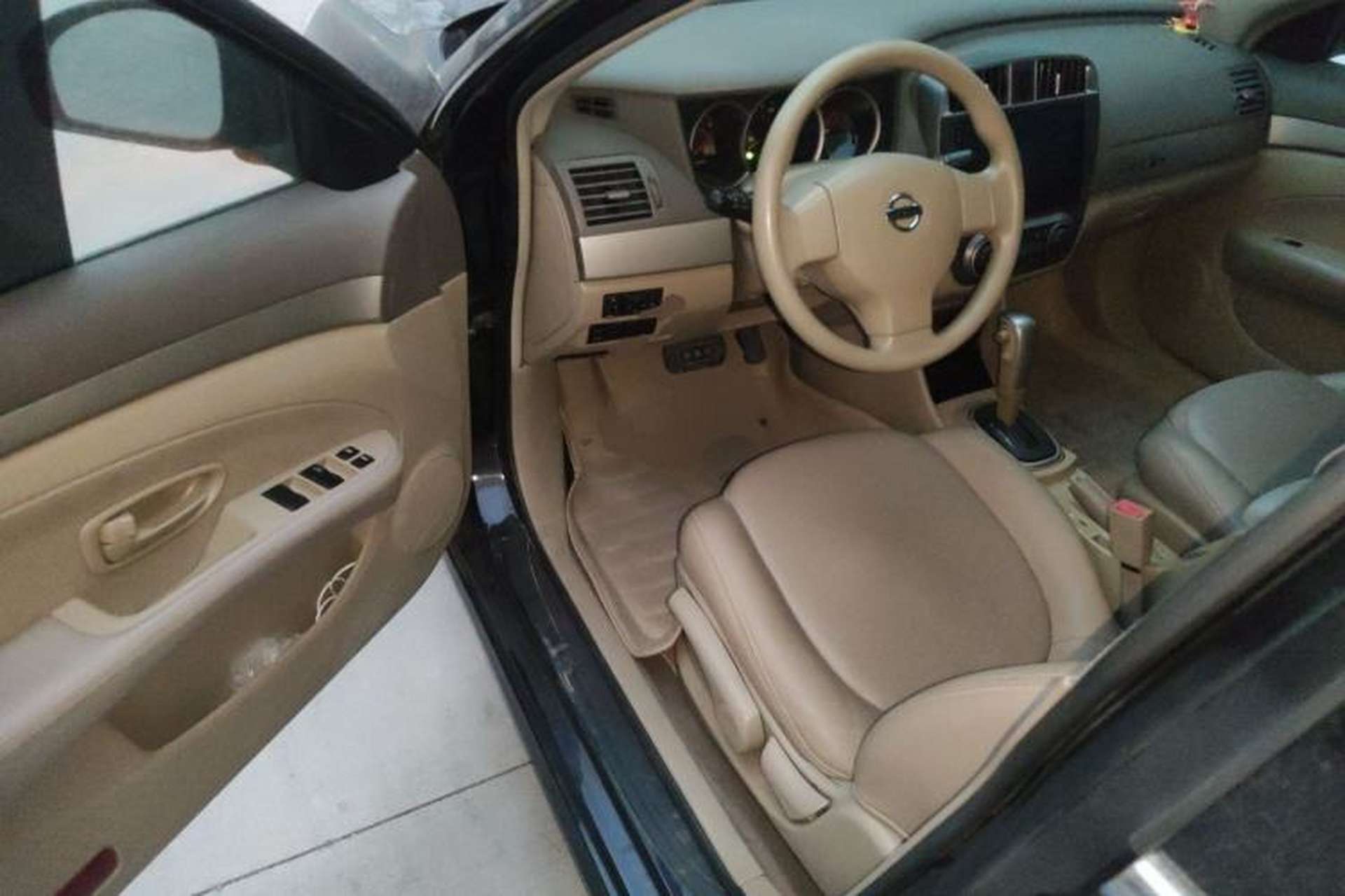 Used Nissan Sylphy 2016 Classic 1.6XE Automatic Comfort Edition Driver Seat
