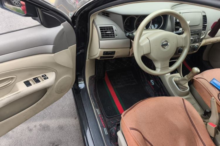 Used Nissan Sylphy 2016 Classic 1.6XE Manual Leading Edition Driver Seat