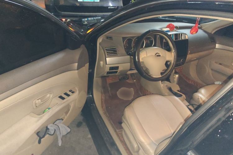 Used Nissan Sylphy 2016 Classic 1.6XE Automatic Comfort Edition Driver Seat
