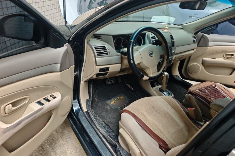 Used Nissan Sylphy 2016 Classic 1.6XE Automatic Comfort Edition Driver Seat