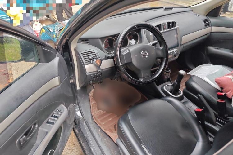 Used Nissan Sylphy 2016 Classic 1.6XE Manual Leading Edition Driver Seat