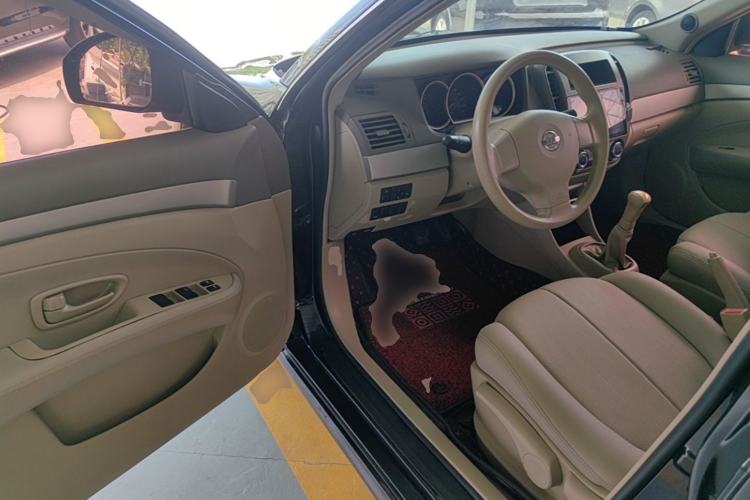 Used Nissan Sylphy 2016 Classic 1.6XE Manual Leading Edition Driver Seat
