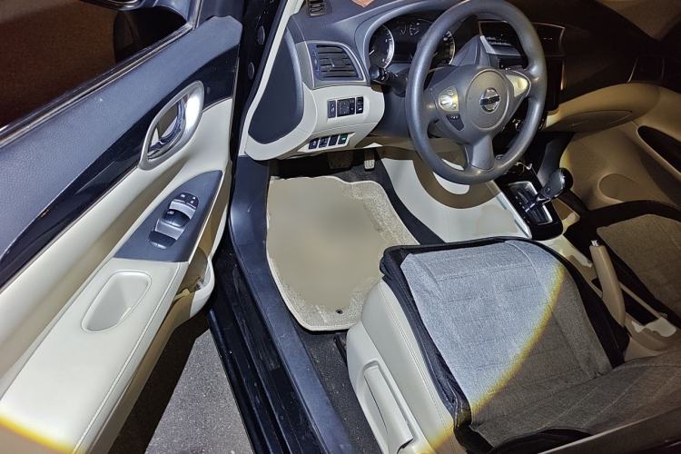 Used Nissan Sylphy 2016 1.6 XL CVT Luxury Edition Driver Seat