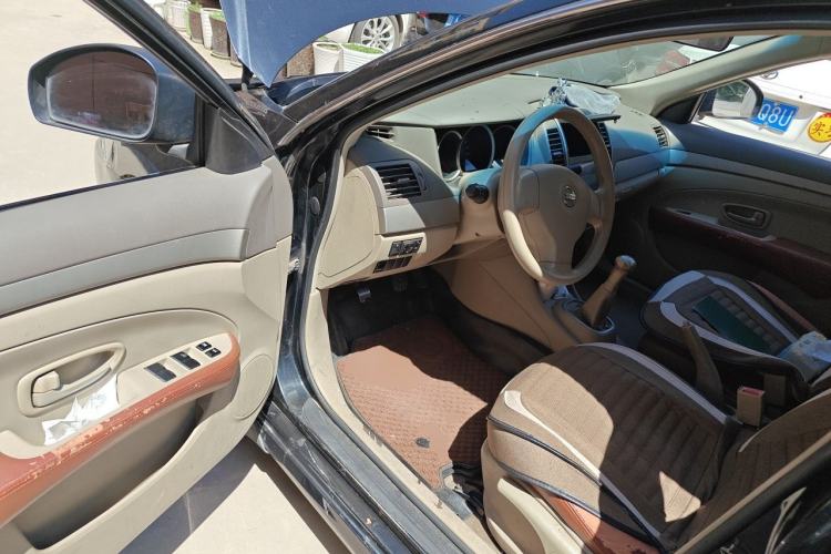Used Nissan Sylphy 2016 Classic 1.6XE Manual Leading Edition Driver Seat