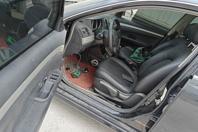 Used Nissan Sylphy 2016 Classic 1.6XE Manual Leading Edition Driver Seat