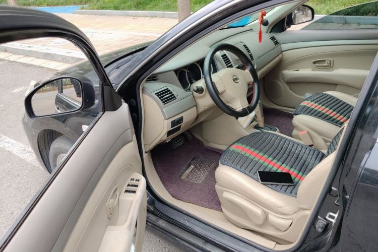 Used Nissan Sylphy 2016 Classic 1.6XE Automatic Leading Edition Driver Seat
