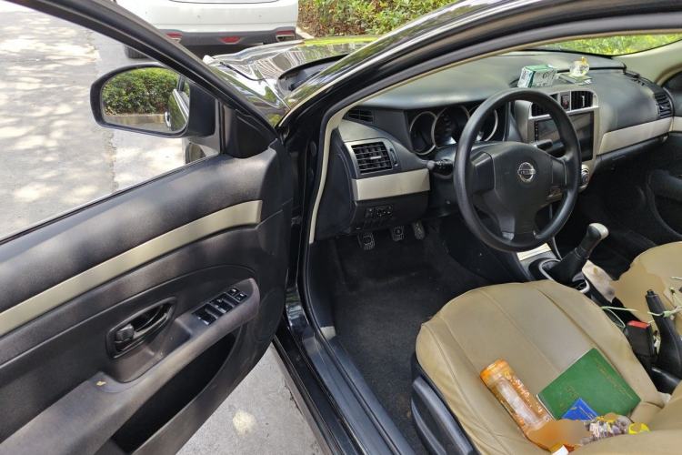 Used Nissan Sylphy 2016 Classic 1.6XE Manual Comfort Edition Driver Seat