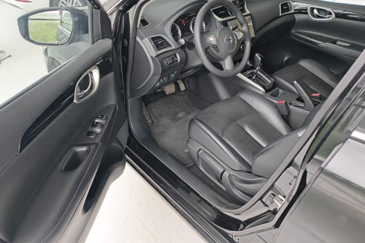 Used Nissan Sylphy 2016 1.6 XL CVT Luxury Edition Driver Seat