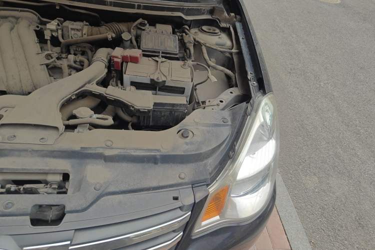 Used Nissan Sylphy 2016 Classic 1.6XE Manual Comfort Edition Engine Bay Left