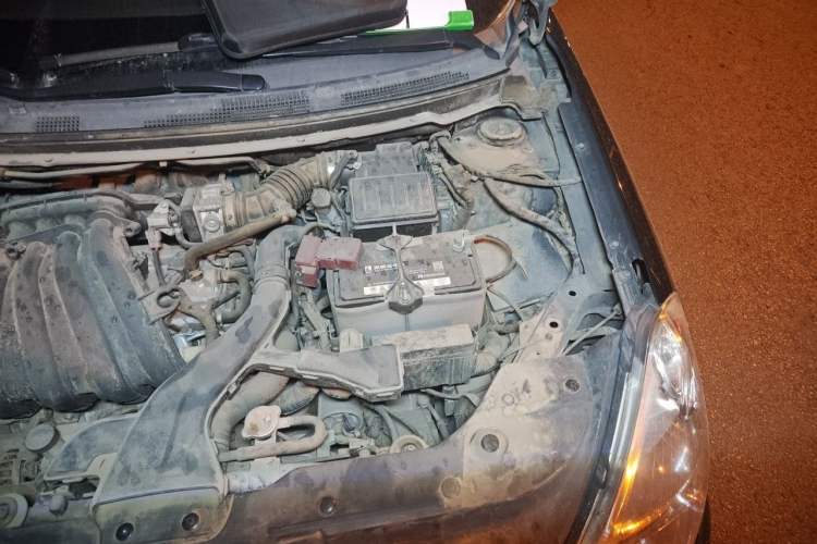 Used Nissan Sylphy 2016 Classic 1.6XE Automatic Leading Edition Engine Bay Left