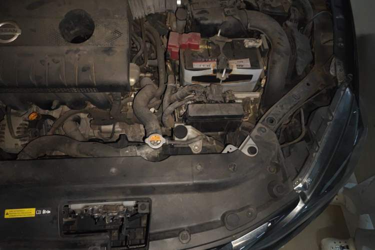 Used Nissan Sylphy 2016 1.6 XL Manual Luxury Edition Engine Bay Left