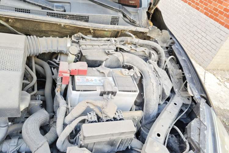 Used Nissan Sylphy 2016 1.6 XL CVT Deluxe Edition Engine Bay Left