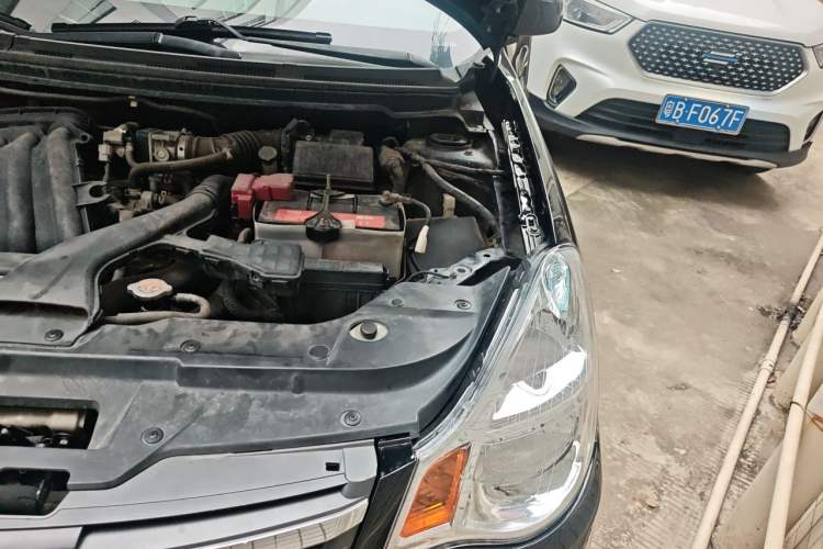 Used Nissan Sylphy 2016 Classic 1.6XE Automatic Comfort Edition Engine Bay Left