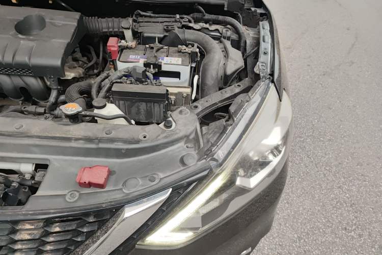 Used Nissan Sylphy 2016 1.6 XL CVT Deluxe Edition Engine Bay Left