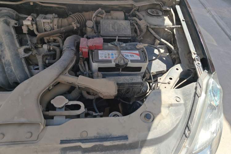 Used Nissan Sylphy 2016 Classic 1.6XE Manual Leading Edition Engine Bay Left